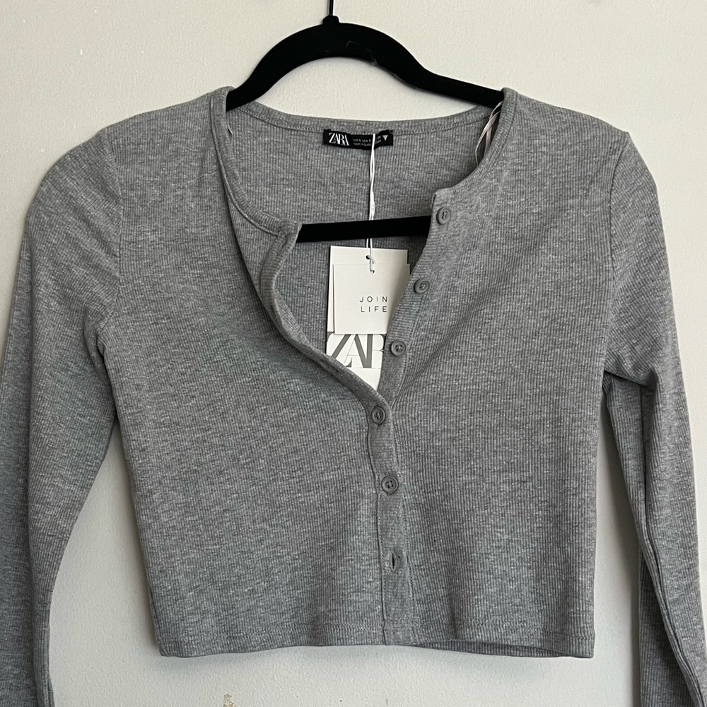 💛Buy two, get one💛 Zara Gray Long Sleeve Button Up